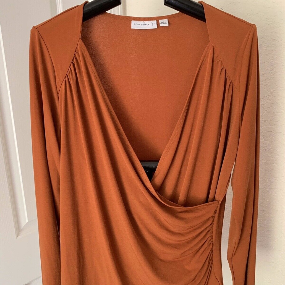 SUSAN GRAVER LIQUID KNIT L/S SURPLICE WRAP TOP